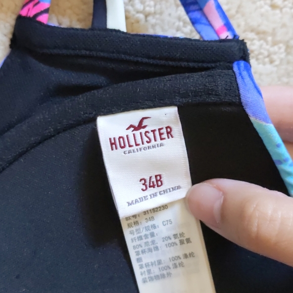 Hollister bikini top 34B - Picture 7 of 7